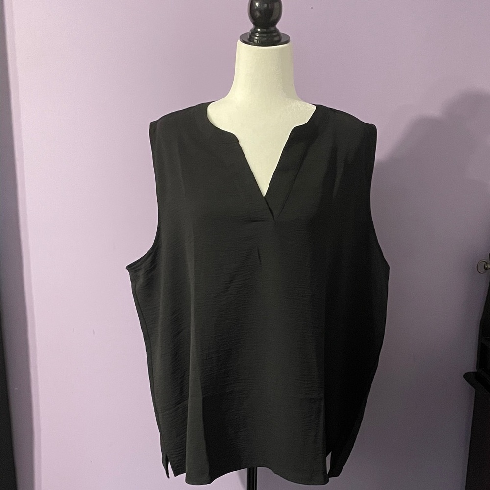 RACHEL Rachel Roy Black V-Neck Blouse